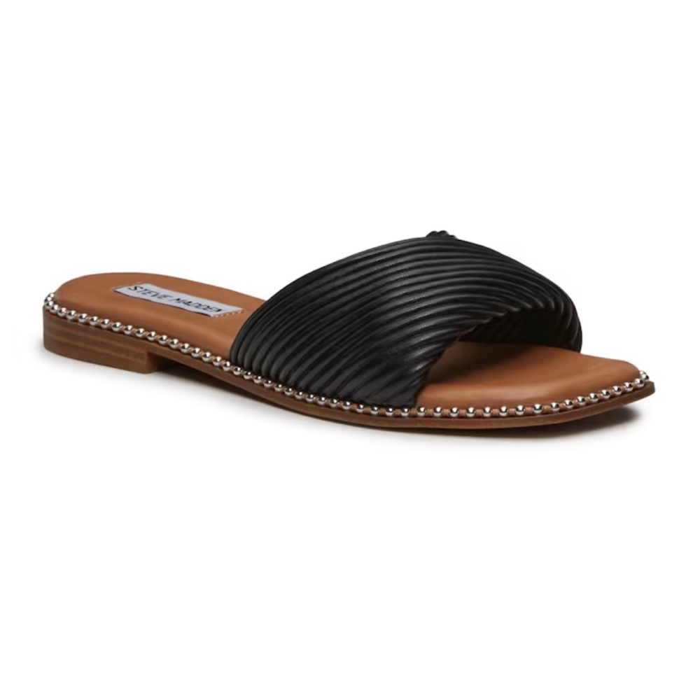 New! Steve Madden Sandals